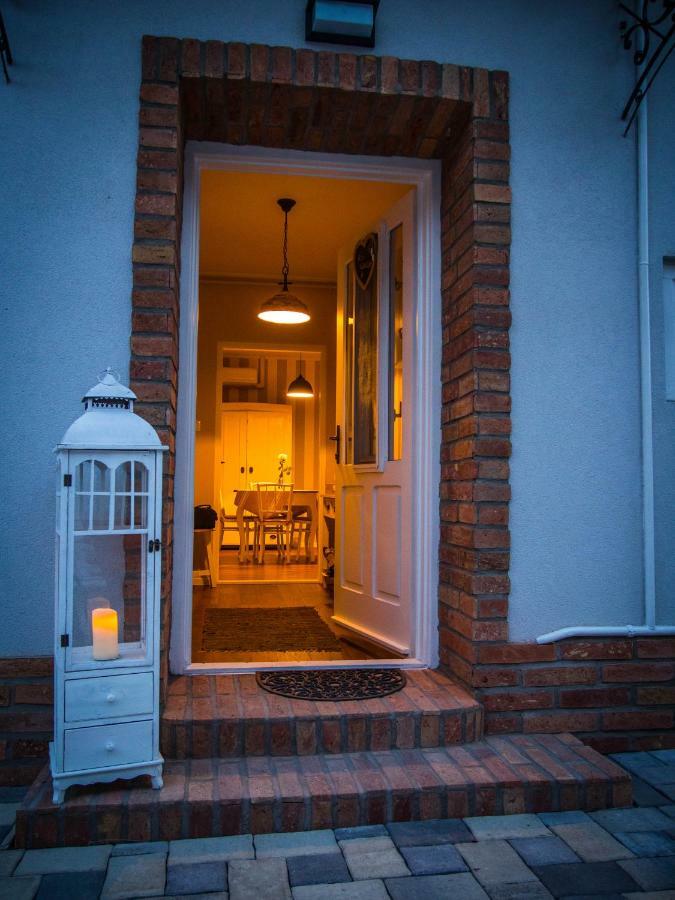 Feliz Apartman ยูลา ภายนอก รูปภาพ